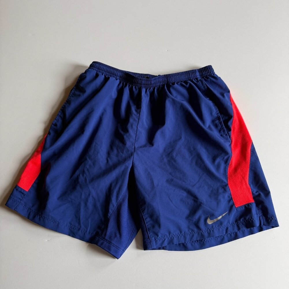 NIKE Dri-FIT Blue & Red Performance Shorts - Men’s Medium - 648920-455